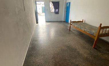 Departamento en alquiler en el cruce Varela 2 ambientes