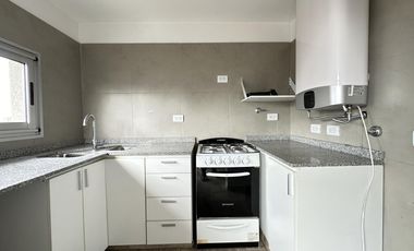 Departamento 3 ambientes con cochera en venta en Quilmes