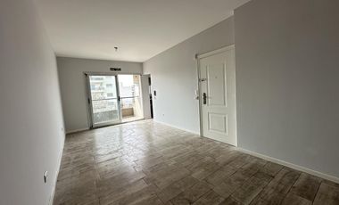 Departamento 3 ambientes con cochera en venta en Quilmes