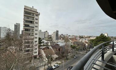 Departamento 3 ambientes con cochera en venta en Quilmes
