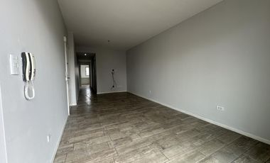 Departamento 3 ambientes con cochera en venta en Quilmes