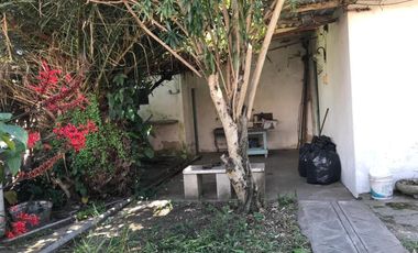 Casa en venta - 3 Dormitorios 2 Baños - Cochera - 223Mts2 - Quilmes