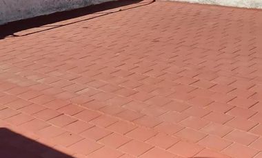 Casa en venta - 3 Dormitorios 2 Baños - Cochera - 223Mts2 - Quilmes