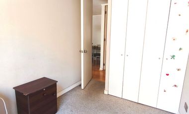 Departamento en arriendo c/ estacionamiento en Centro Histórico de Santiago