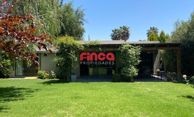 Casa en arriendo en Chicureo