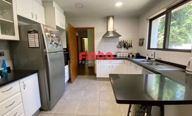 Casa en arriendo en Chicureo