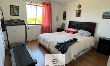 Casa en venta c/ estacionamiento en Mantagua 200/1800 m2