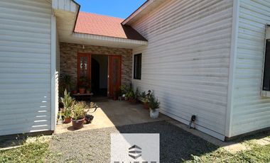 Casa en venta c/ estacionamiento en Mantagua 200/1800 m2