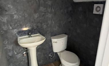 Casa en venta c/ estacionamiento en Mantagua 200/1800 m2