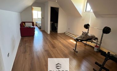 Casa en venta c/ estacionamiento en Mantagua 200/1800 m2