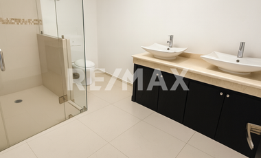 CASA EN RESIDENCIAL CONDADO DE SAYAVEDRA  - (3)