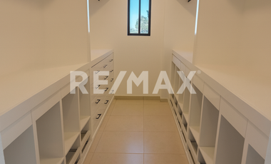 CASA EN RESIDENCIAL CONDADO DE SAYAVEDRA  - (3)