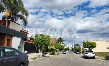 CASA EN RENTA EN FRACCIONAMIENTO BOSQUES DE ANGELOPOLIS - (3)