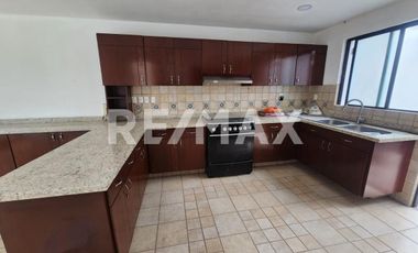 CASA EN RENTA EN FRACCIONAMIENTO BOSQUES DE ANGELOPOLIS - (3)