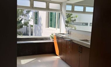 Casa en RENTA en COTO LA CEIBA