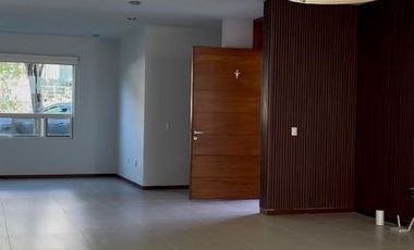 Casa en RENTA en COTO LA CEIBA