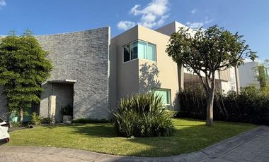 Casa en RENTA en COTO LA CEIBA