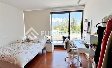 Casa en Arriendo en Av La dehesa