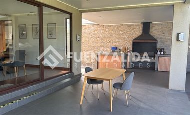 Casa en Arriendo en Av La dehesa