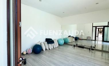 Casa en Arriendo en Av La dehesa