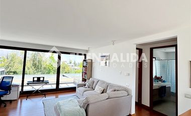 Casa en Arriendo en Av La dehesa