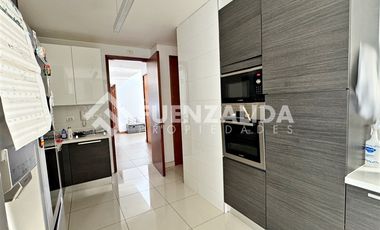 Casa en Arriendo en Av La dehesa