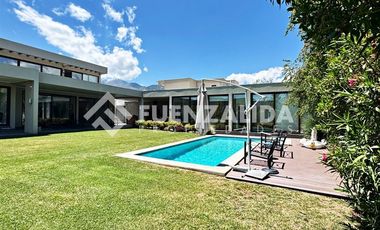 Casa en Arriendo en Av La dehesa