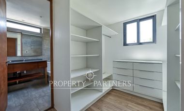 Piedra Roja, Iluminada y moderna casa