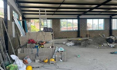 ARRIENDO de BODEGAS en MedellÃ­n