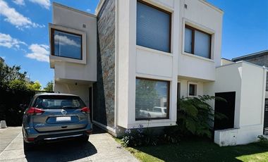 Casa en Venta en Cumbres Del Sur