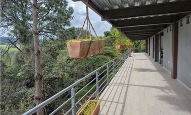 LOCAL EN RENTA EN ACATITLAN