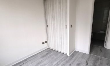 Se arrienda departamento NUEVO cerca de Plaza Egaña y con orientación Norte