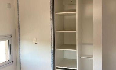 Departamento en venta - 2 Dormitorios 2 Baños - 75Mts2 - Adrogué