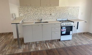 Departamento en venta - 2 Dormitorios 2 Baños - 75Mts2 - Adrogué