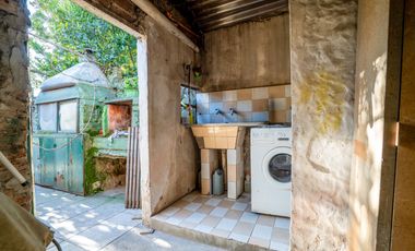 Casa estilo chalet con amplio lote  en Hurlingham