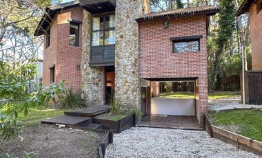 Casas en venta - 3 Dormitorios 2 Baños - Mar Azul