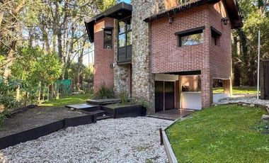 Casas en venta - 3 Dormitorios 2 Baños - Mar Azul