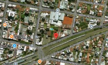 Departamento en venta - 2 Dormitorios 2 Baños - Local - 288Mts2 - Castelar, Morón