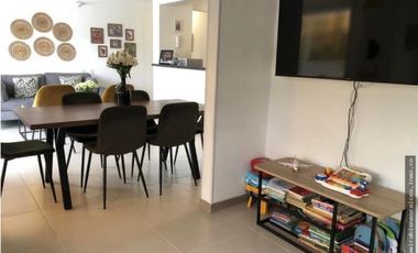 APARTAMENTO CON VISTA A LA CIUDAD