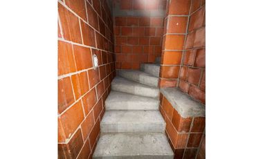 SE VENDE CASA B/FLORENCIA LA ITALIA PALMIRA