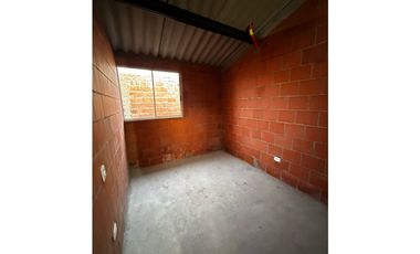 SE VENDE CASA B/FLORENCIA LA ITALIA PALMIRA