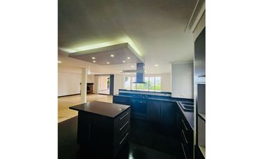 Casa en Venta en El Poblado