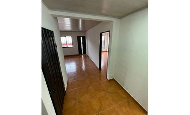 SE RENTA CASA EN BELMONTE