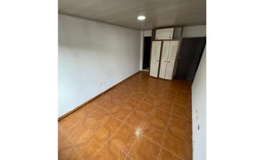 SE RENTA CASA EN BELMONTE