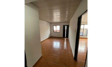 SE RENTA CASA EN BELMONTE