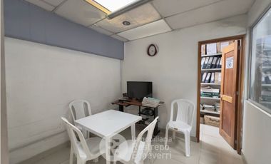 Bodega en venta, vía panamericana, sector la Florida. Villamaria.