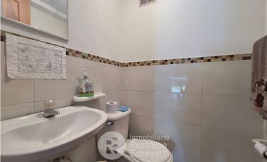 Bodega en venta, vía panamericana, sector la Florida. Villamaria.