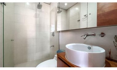 Apartamento por los Parra para al renta amoblada en piso 12