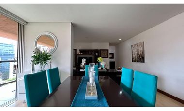 Apartamento por los Parra para al renta amoblada en piso 12