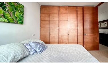 Apartamento por los Parra para al renta amoblada en piso 12